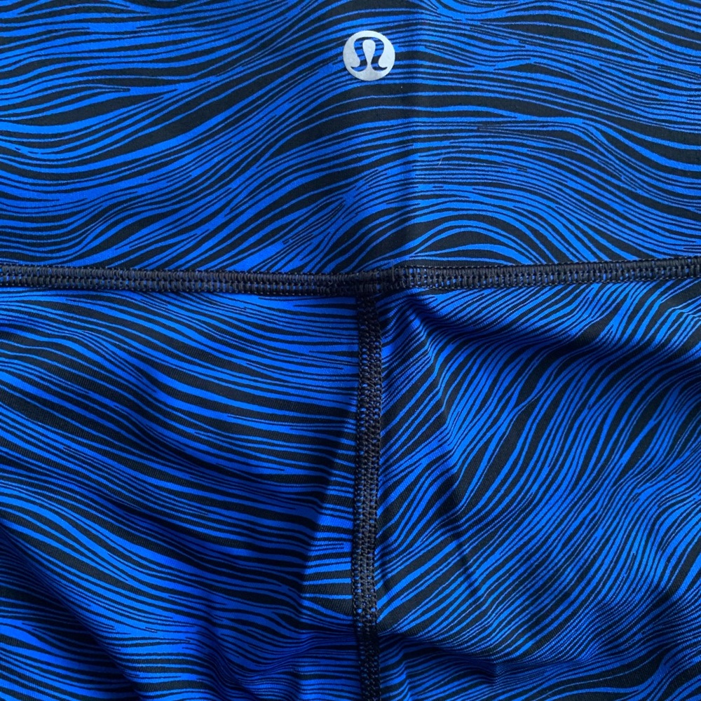 Lululemon Wunder Under 8 - Black and Royal Blue - Picture 2 of 4